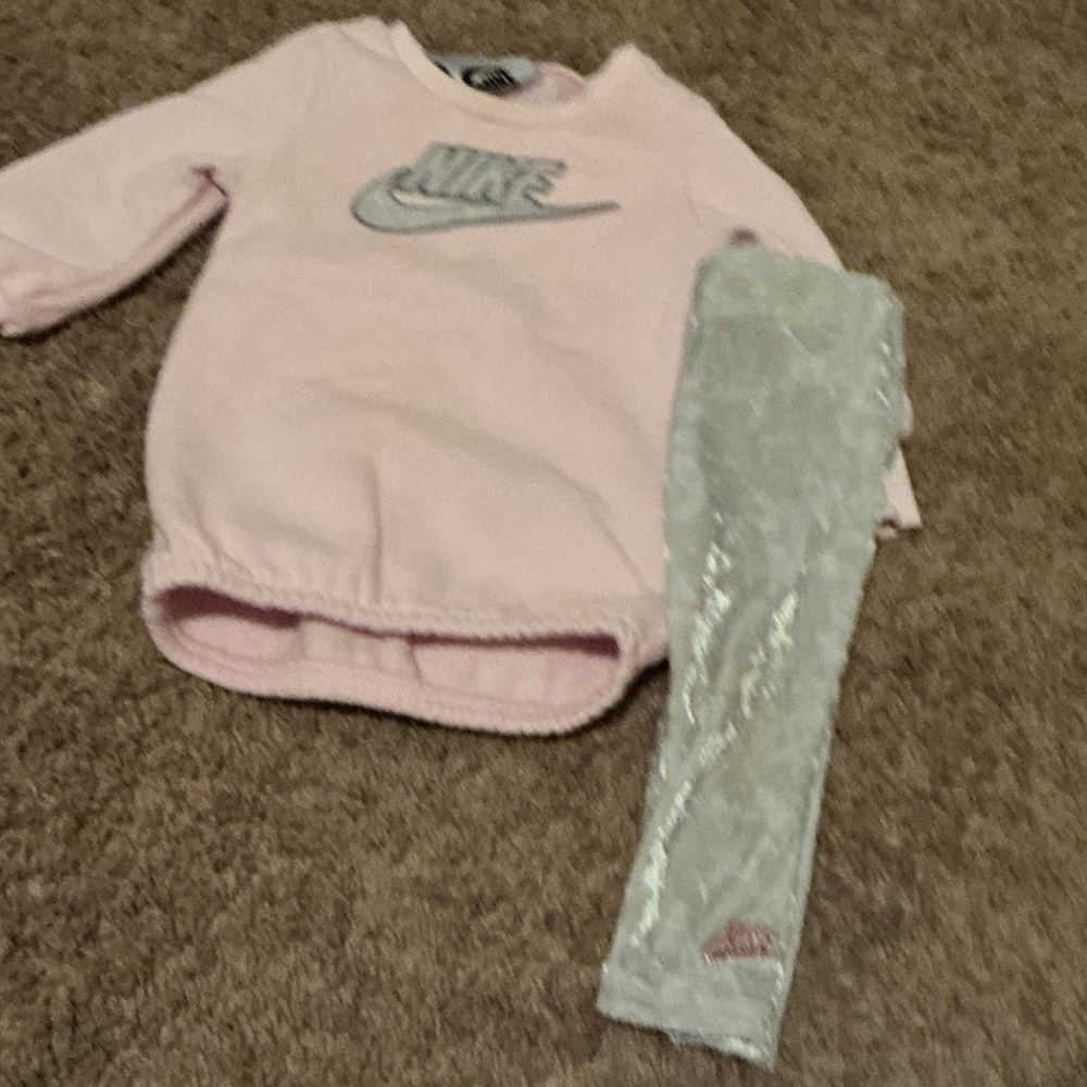 Nike Light Pink Top and Light Gray Pants Set